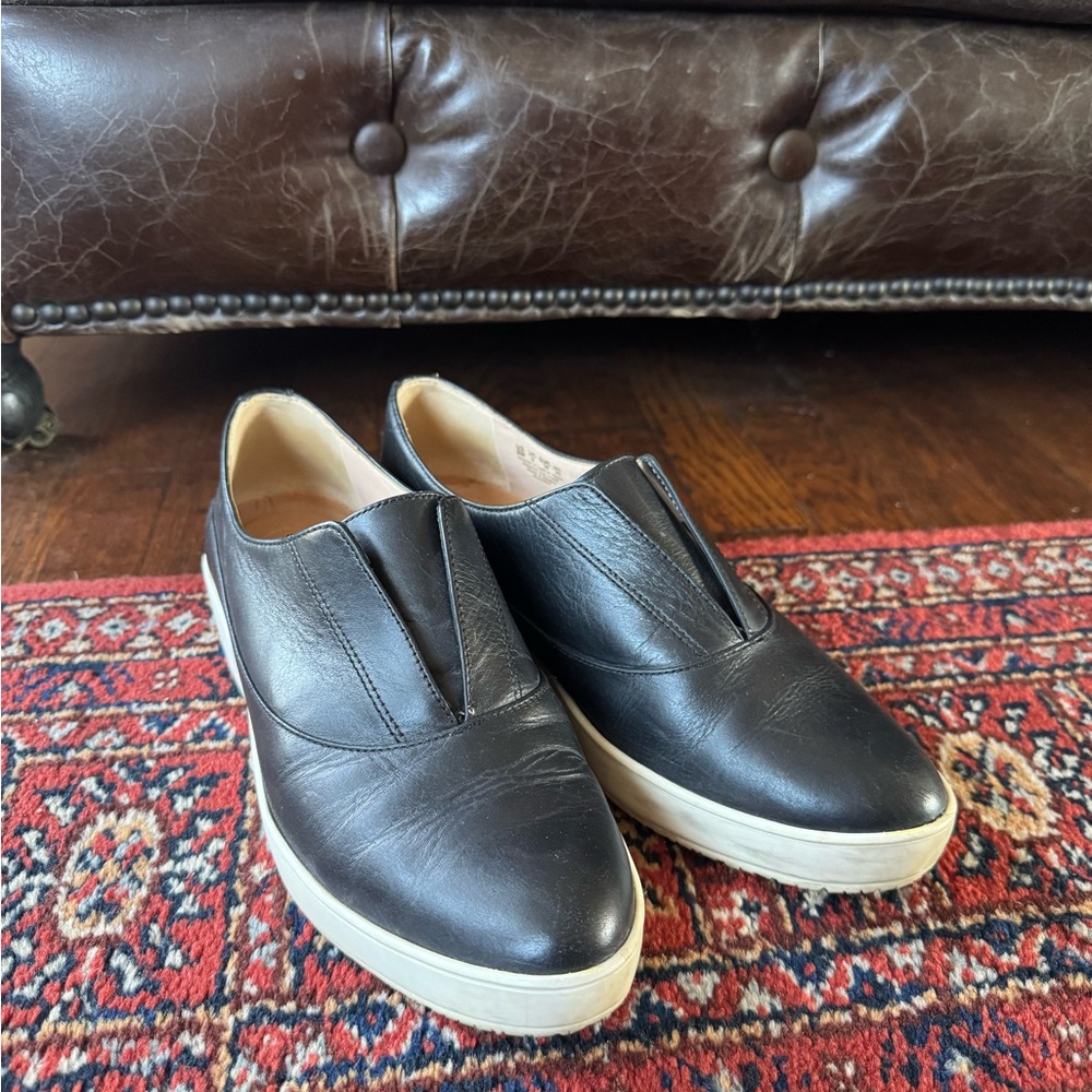 Dr. Scholls patent Black Leather Slip-On women’s active loafer
